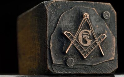 WHAT IS A FREEMASON
